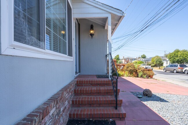 Photo - 3834 Colegrove St Unit 3834 Colegrove St