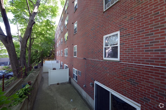 110 Babcock St