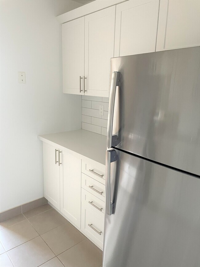 Photo - Riverview Court Apartments