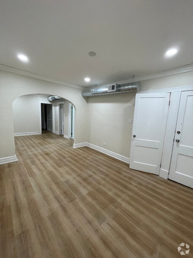Building Photo - 4044 W Hirsch St Unit 1R Rental