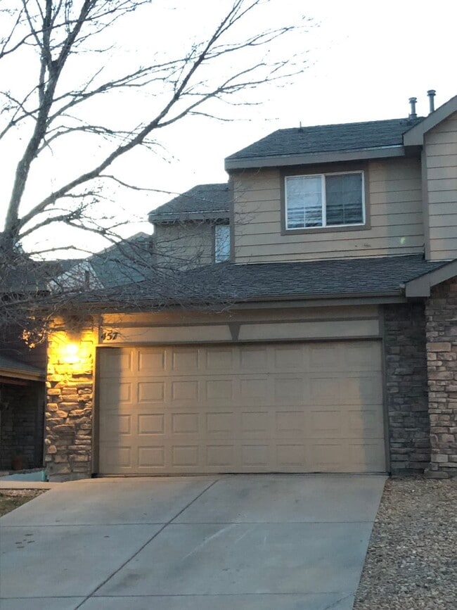 Photo - 457 W 91st Cir
