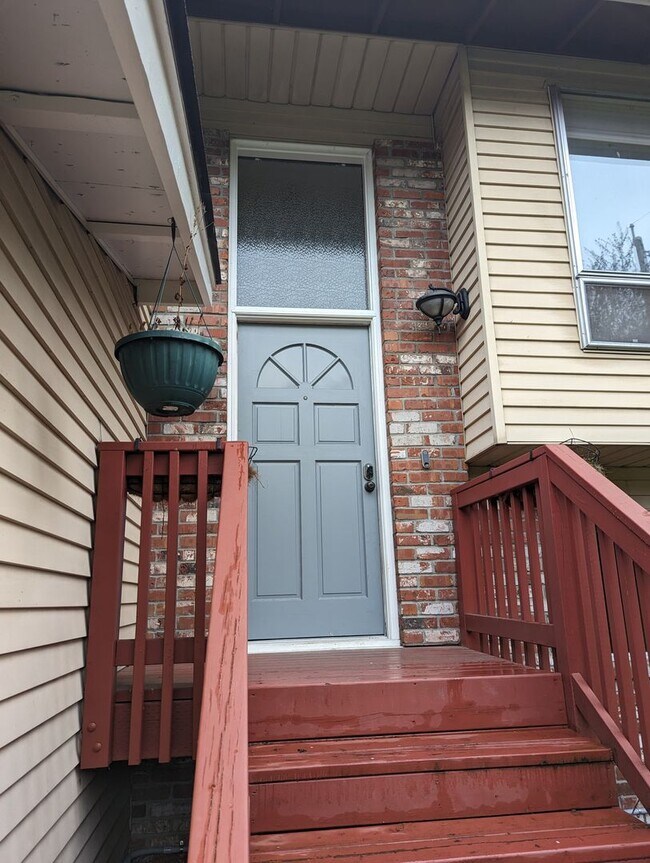 Meadowbrook Split Level on Cul de Sac House House Rental in Seattle