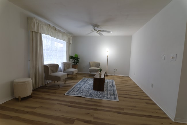 Photo - 4912 Powell Rd