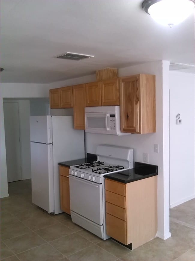 Photo - 518 W 13th St