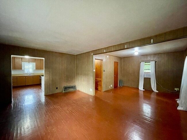 Photo - ALL UTILITIES INCLUDED! Unit A