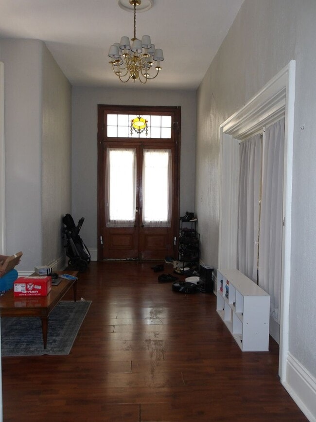 Photo - 517 St Catherine St Unit 517 w st Catherine #1