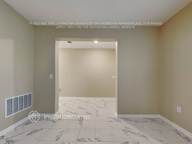 Photo - 4500 Holstein St