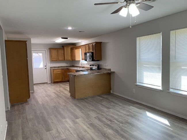 703 NW 14th St