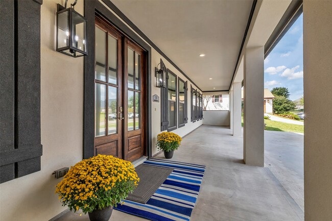 Photo - 17 Bellingham Ct