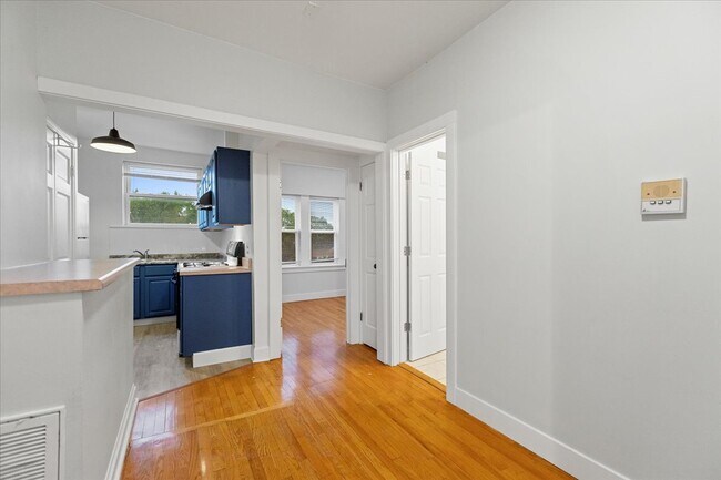 4055 N Spaulding Ave Unit 3