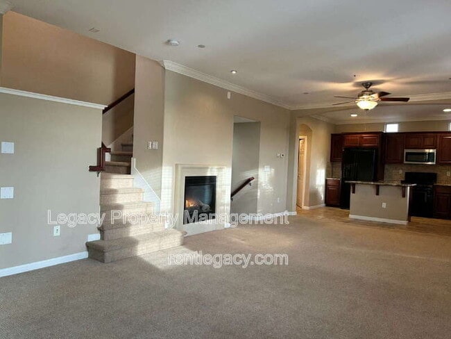 Photo - 5301 E Commerce Way Unit 77104