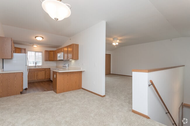 Photo - Regal Pointe Apartments