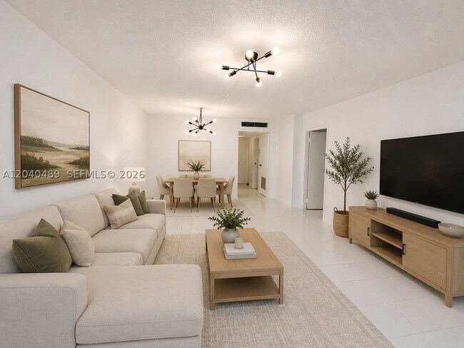 Building Photo - 20500 W Country Club Dr Unit 109