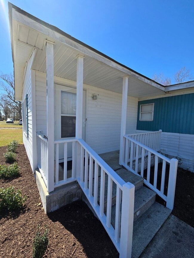 709 Jim Blake Rd