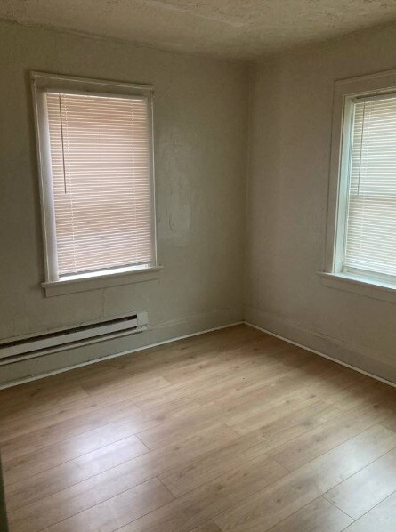 Photo - 3693 Vine St Apartamentos