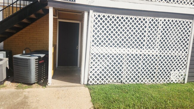 Photo - 12511 Ashford Meadow Dr Unit C