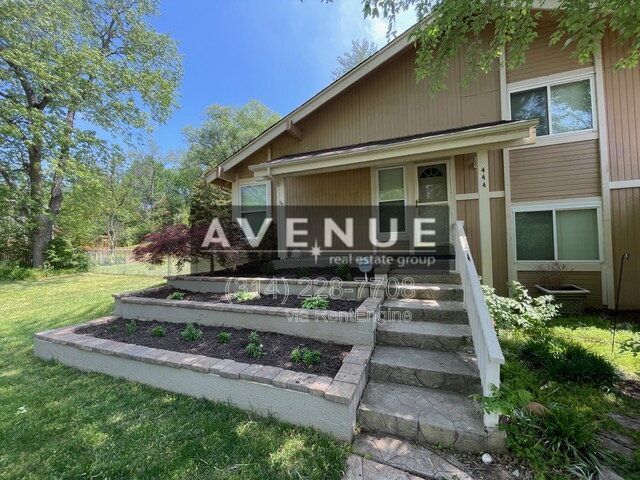 Photo - 444 Applestone Dr