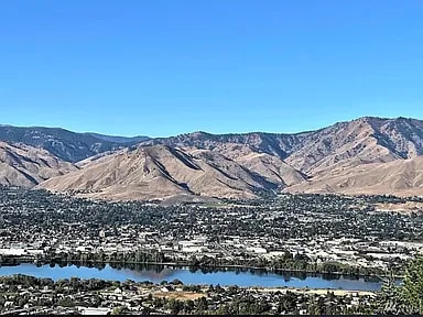 Photo - 2467 Twin Peaks Vw