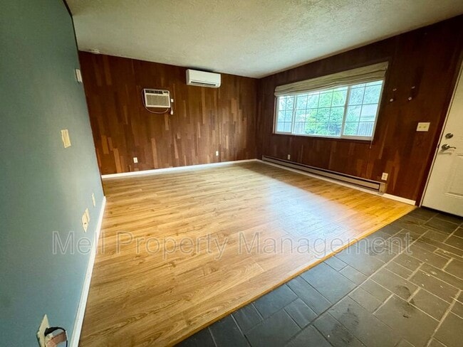 Photo - 10 Campfire Ct