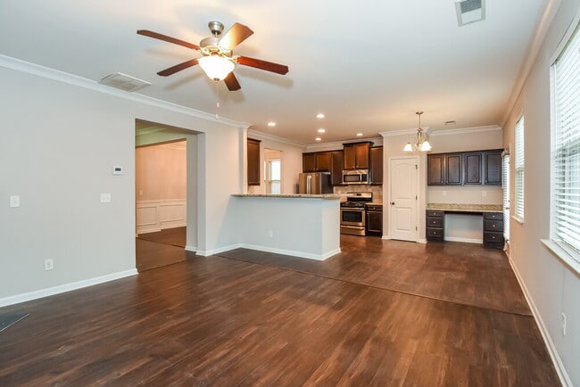 Photo - 4270 Arch Pass