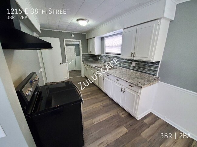 Photo - 1215 E 38th St