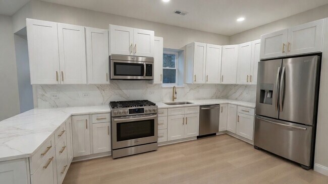 3602 W 26th St Unit 2