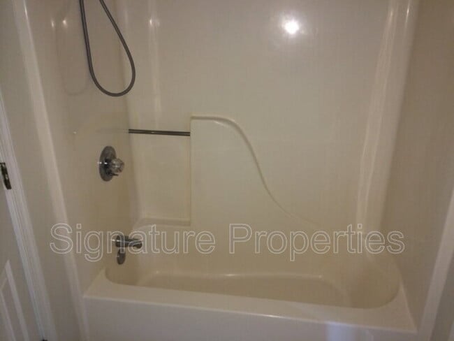 Photo - 2216 High Bush Cir