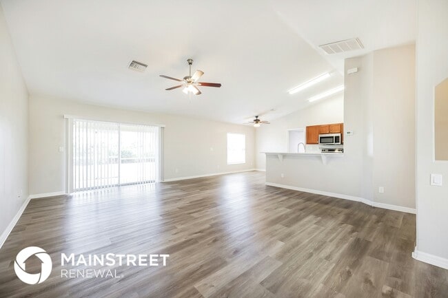 Photo - 2715 72nd St W