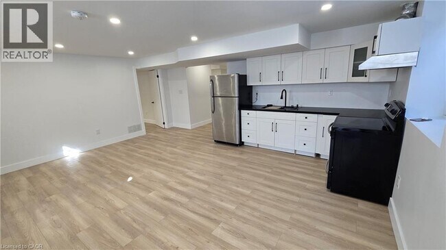 Photo - 7266 SIlver Creek Cir