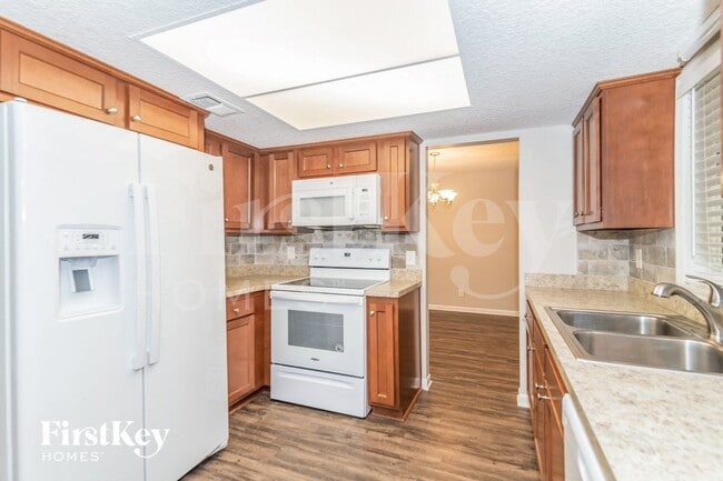 Photo - 6328 Toyota Dr