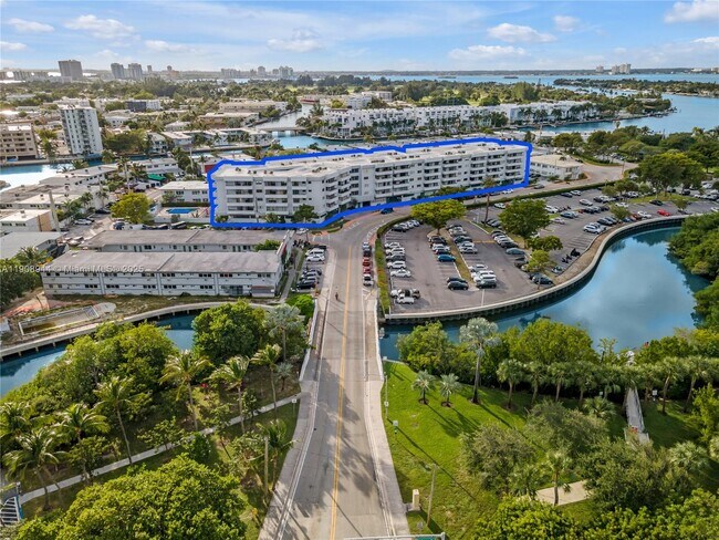 Photo - 7300 Wayne Ave Unit 513