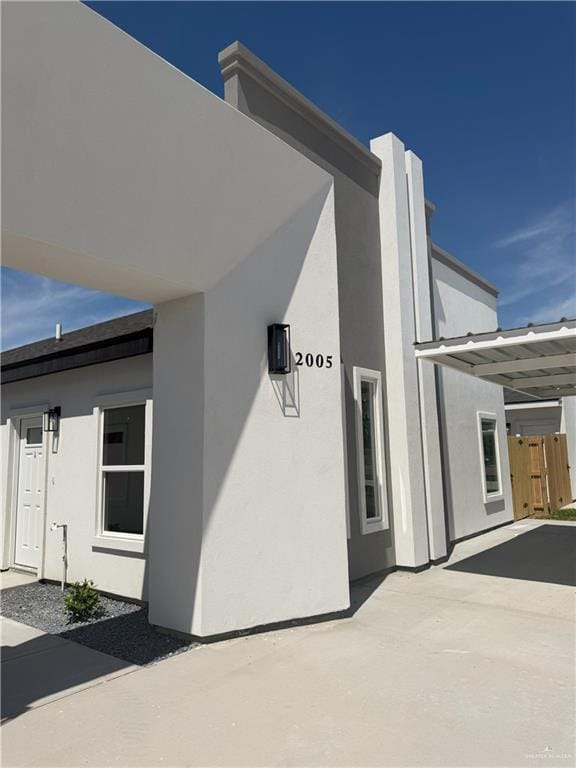 Building Photo - 12 Elsham Ave Unit 2