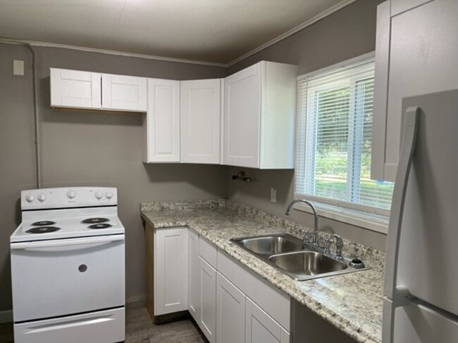 Photo - 1816 Meadow Dr