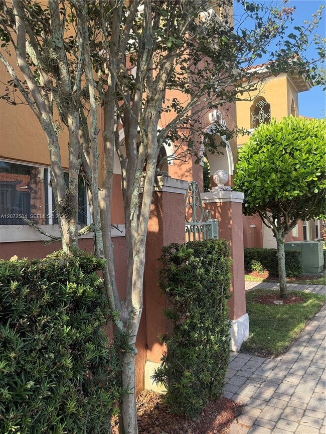 Photo - 700 SW 106th Ave Unit 2007