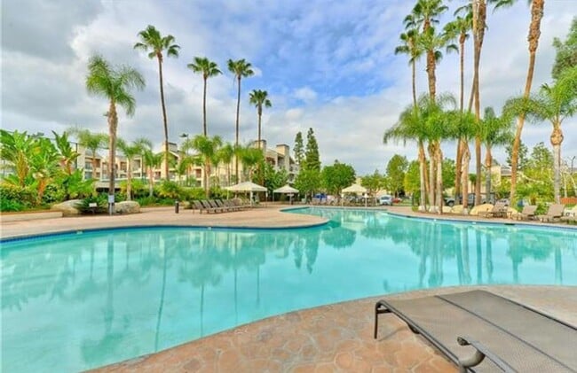 Photo - FULLY UPGRADED TWO BEDROOM IN LUXURIOUS COMPLEX! Unit 225