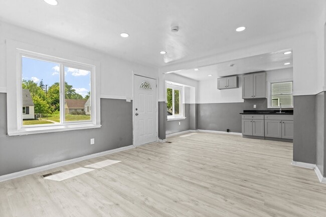 16039 Fairmount Dr