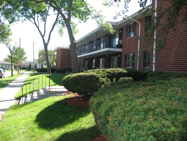 PENN ARMS APARTMENTS