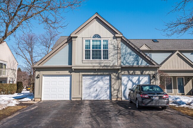 Building Photo - 450 Bridle Trail Unit 450