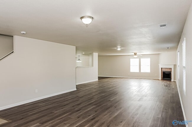 Photo - 100 Waterway Dr