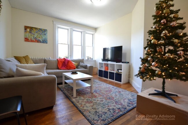 Photo - 322 Saint Paul St Unidad 3