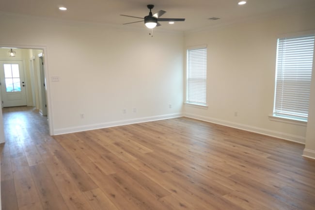 Photo - 102 Fearless Ave