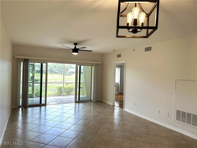 Photo - 10030 Maddox Ln Unidad 102