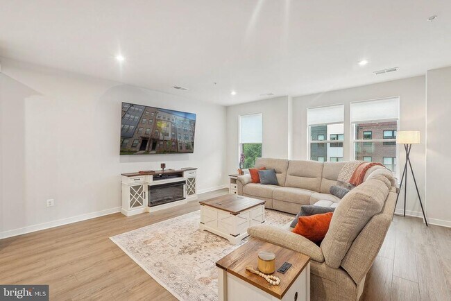 Photo - 4610 Olivine Dr