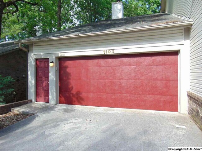 Photo - 1103 Julia St NW