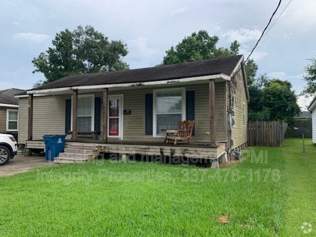 Building Photo - 206 Trotter St Rental