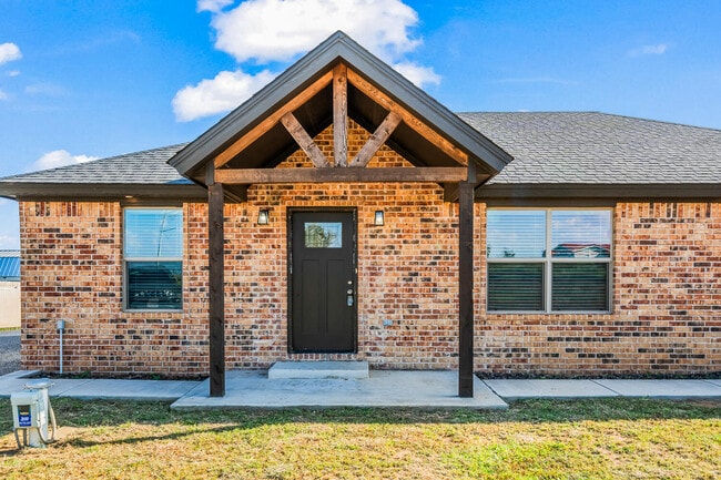 Photo - 4008 East F M 1729