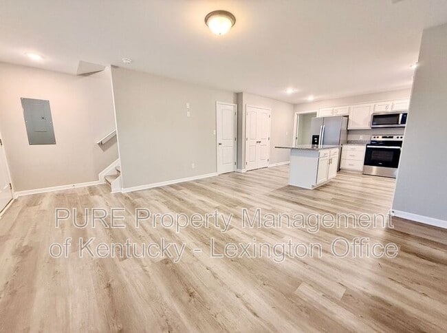 Photo - 2012 Dolly Dr