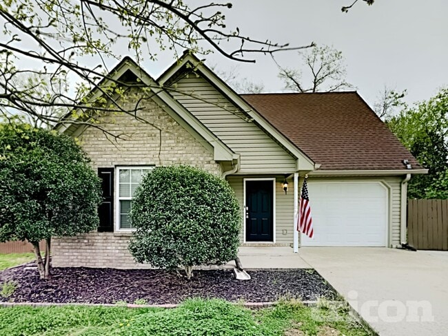 Building Photo - 141 Sara Cir
