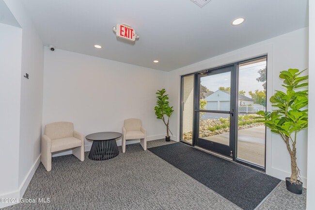 9 Laura Dr Unit 210