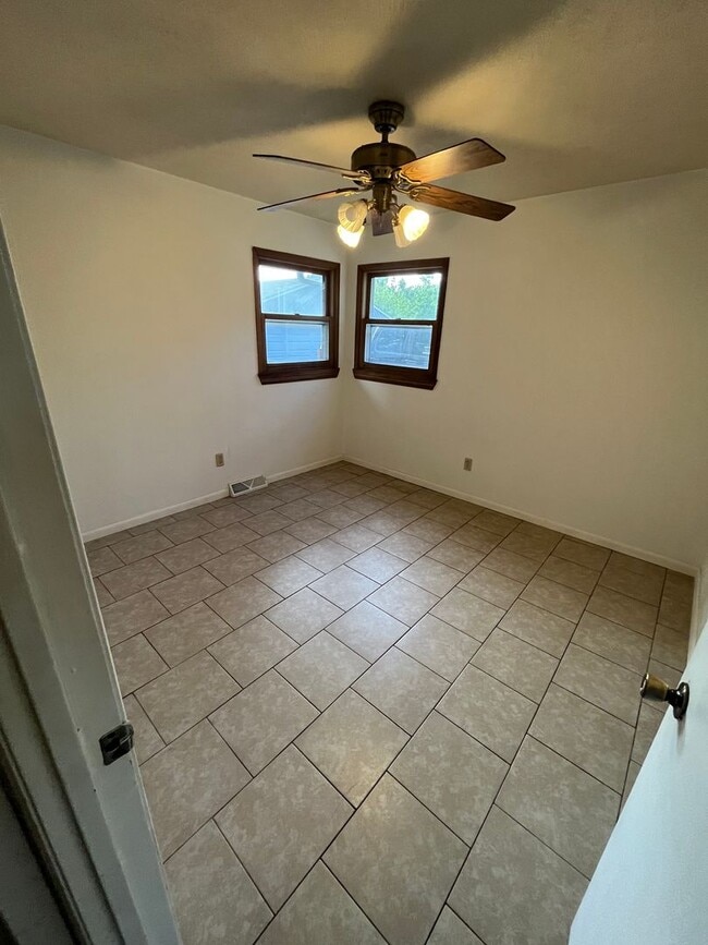 Photo - 3 bedroom 1 bath home in Loves Park